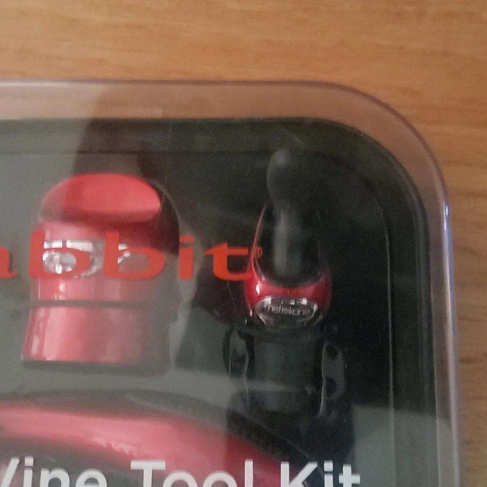 Rabbit brand NIP 6 piece wine tool kit red - Picture 5 of 6